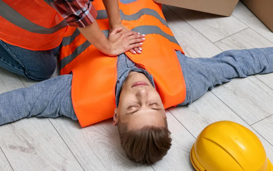 How to Recognize and Treat a Heart Attack First Aid That Can Save a Life 10 mins read Shar