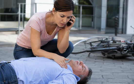 Heart Attack vs. Cardiac Arrest: How to Tell the Difference and Act Fast