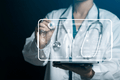 Beherrschen Sie die ICD-10-GM- und OPS-Kodierung für eine präzise klinische Dokumentation